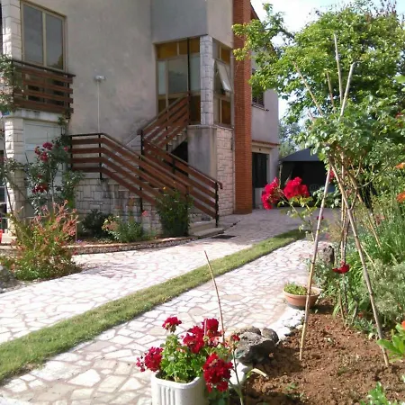 Apartment Apartman Studio Legovic