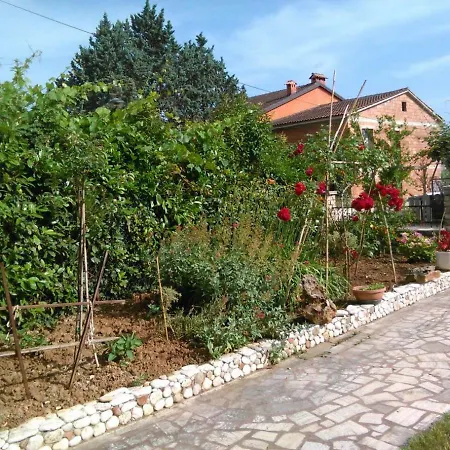 Apartman Studio Legovic Apartment