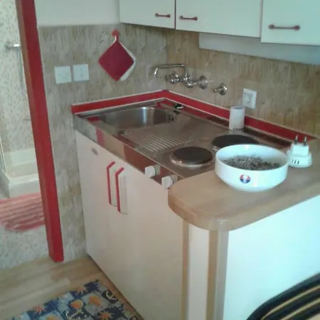 Apartman Studio Legovic 乌马格