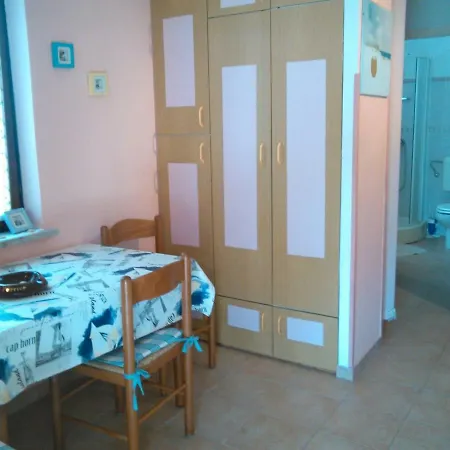 公寓 Apartman Studio Legovic *